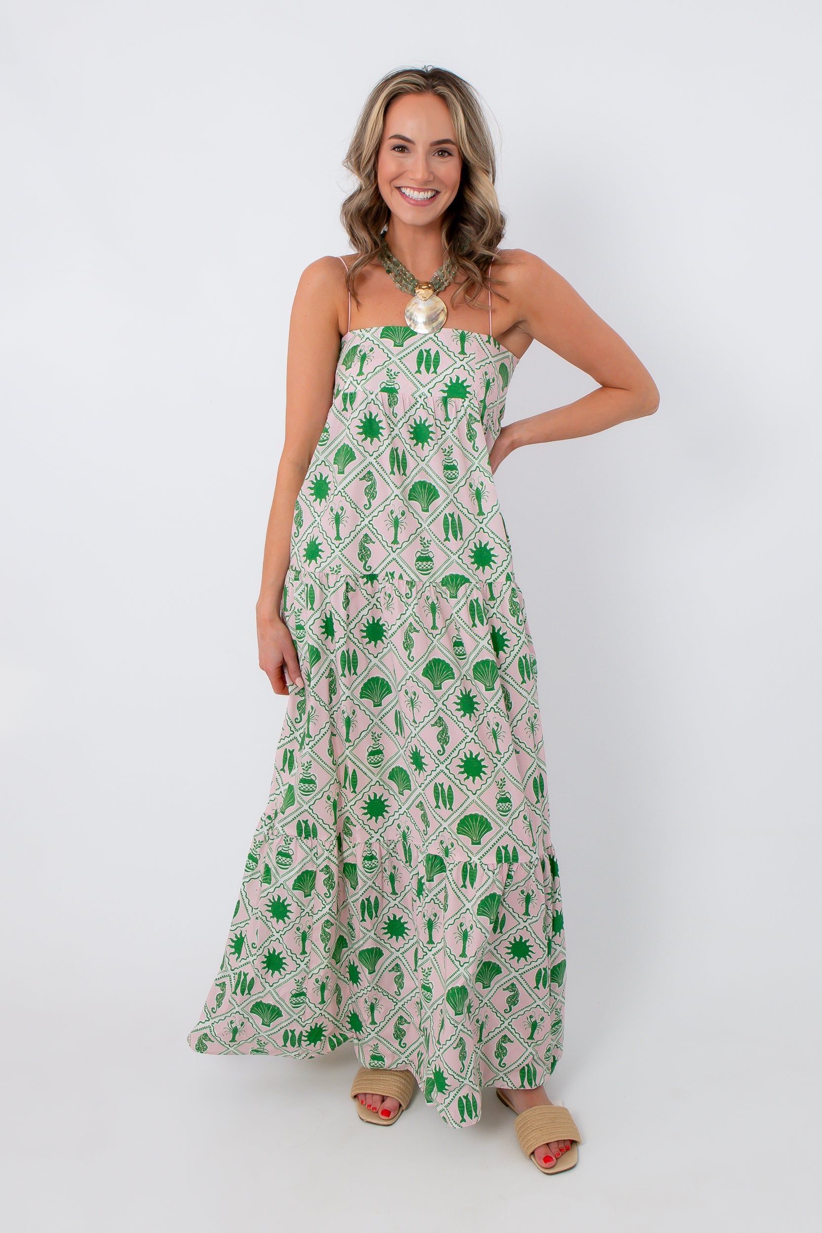 Show Me Your Mumu Coastal Collage Long Weekend Maxi Dress – L. Mae Boutique