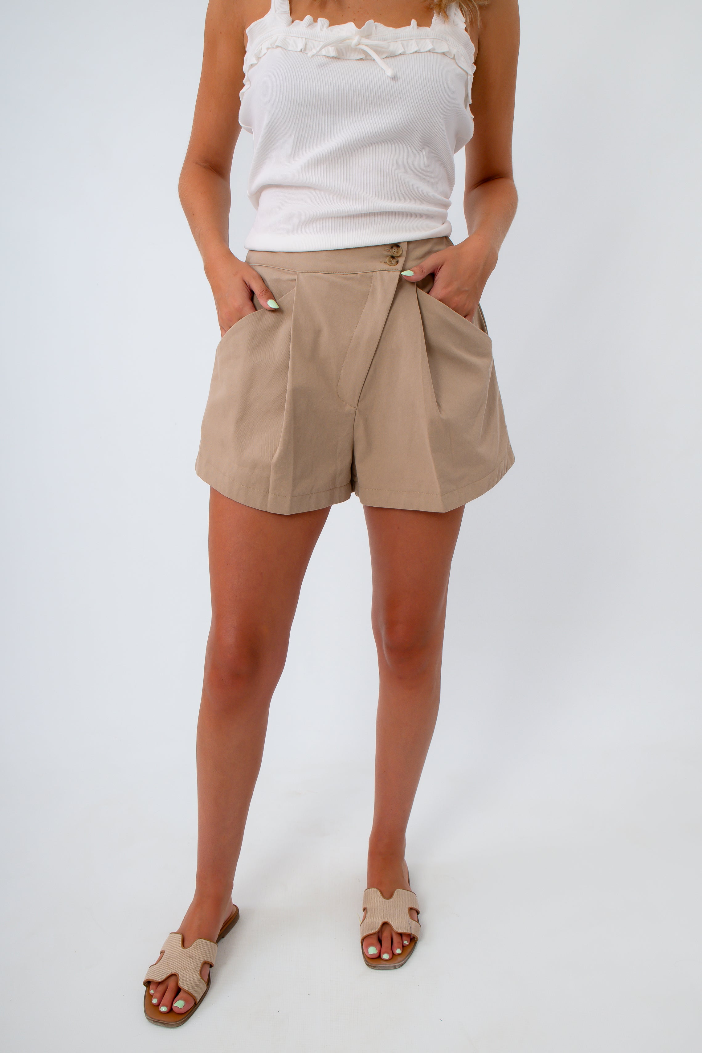 Pledge Pleated Trouser Short | Chic Latte Work Shorts – L. Mae
