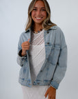 Light wash oversized denim jacket for women, Light wash oversized jean jacket for women