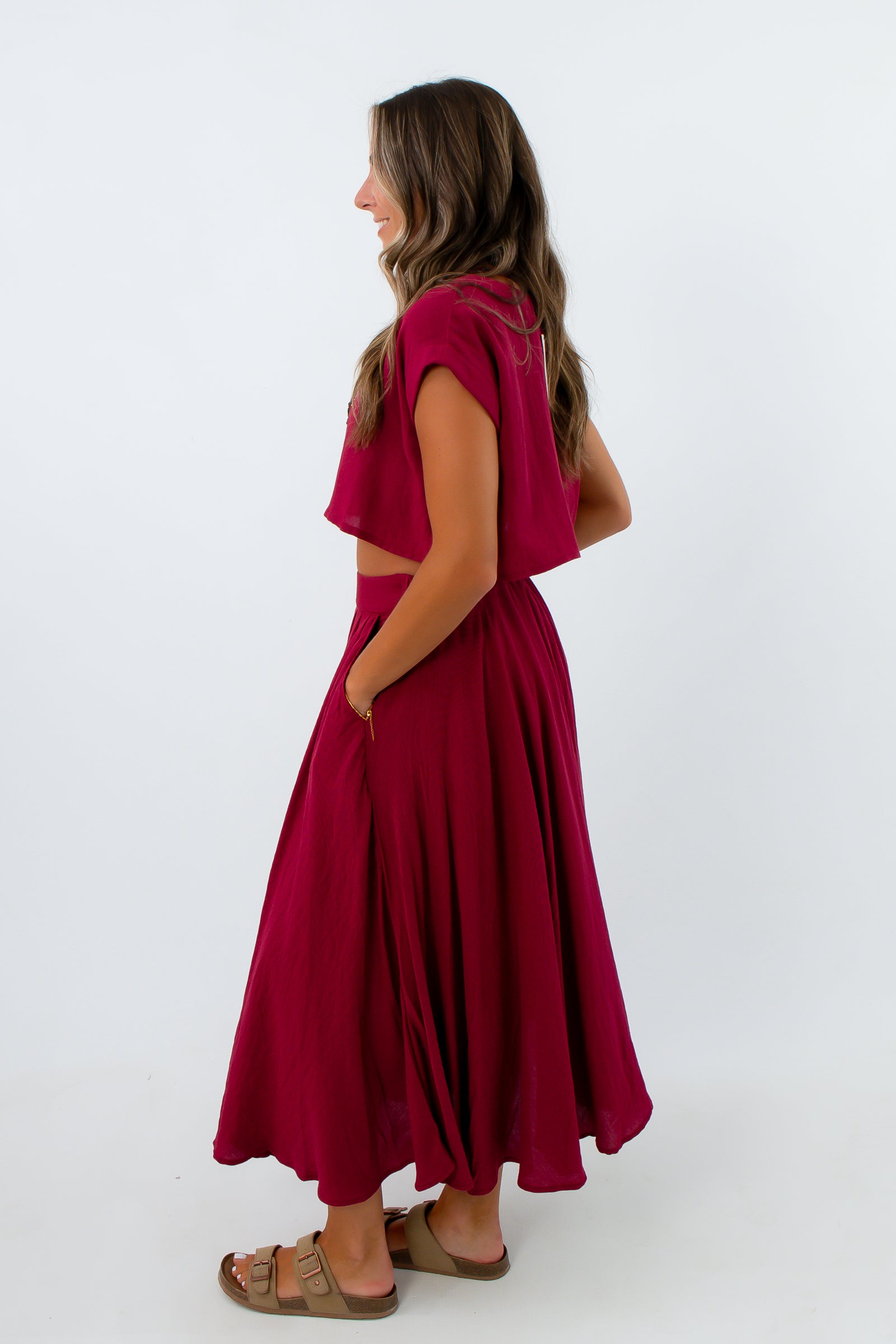 University of South Carolina gameday outfit, burgundy midi skirt, burgundy crop top