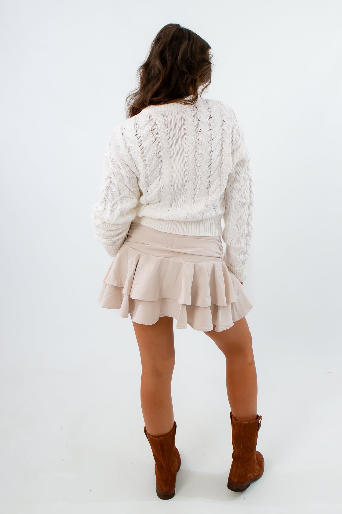 Cream mini skirt, fall neutrals, fall basics, neutral mini skort, neutral mini skirt