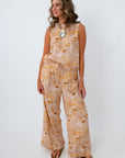 Scallop Seashell Sleeveless Top and matching pants for vacation look