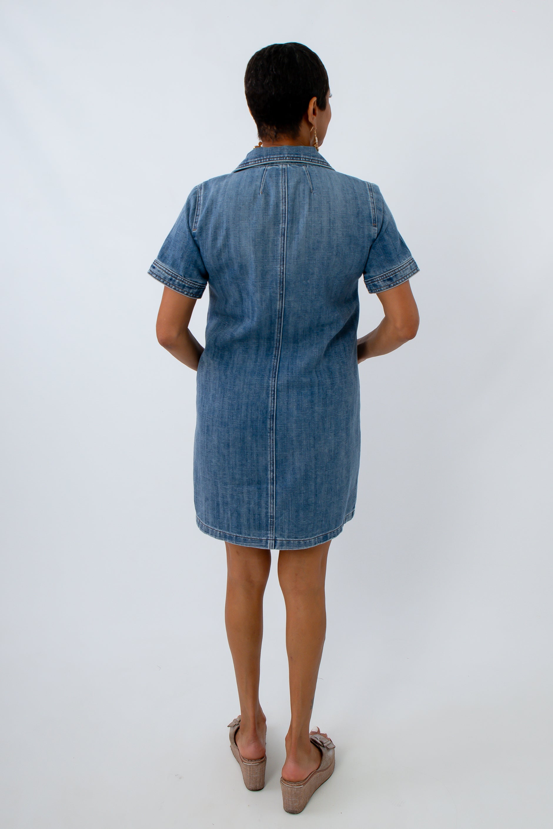 Relaxed fit denim dress with pockets, sophisticated denim dress, classy denim dress