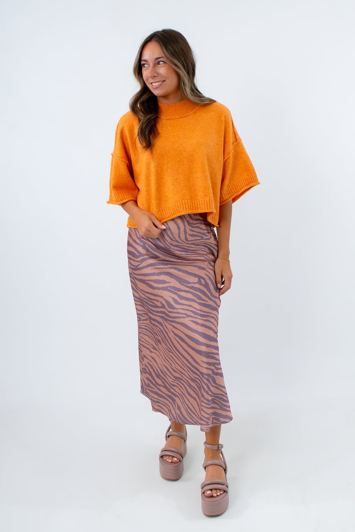 Soft knit cropped sweater for stylish fall outfits, Effortlessly cool fall crop sweater for casual days