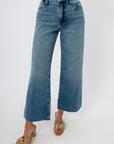 Wide leg denim jeans for women with high rise waist