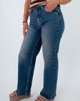 Straight leg jeans for fall outfits, medium wash jeans for fall, high-waisted jeans