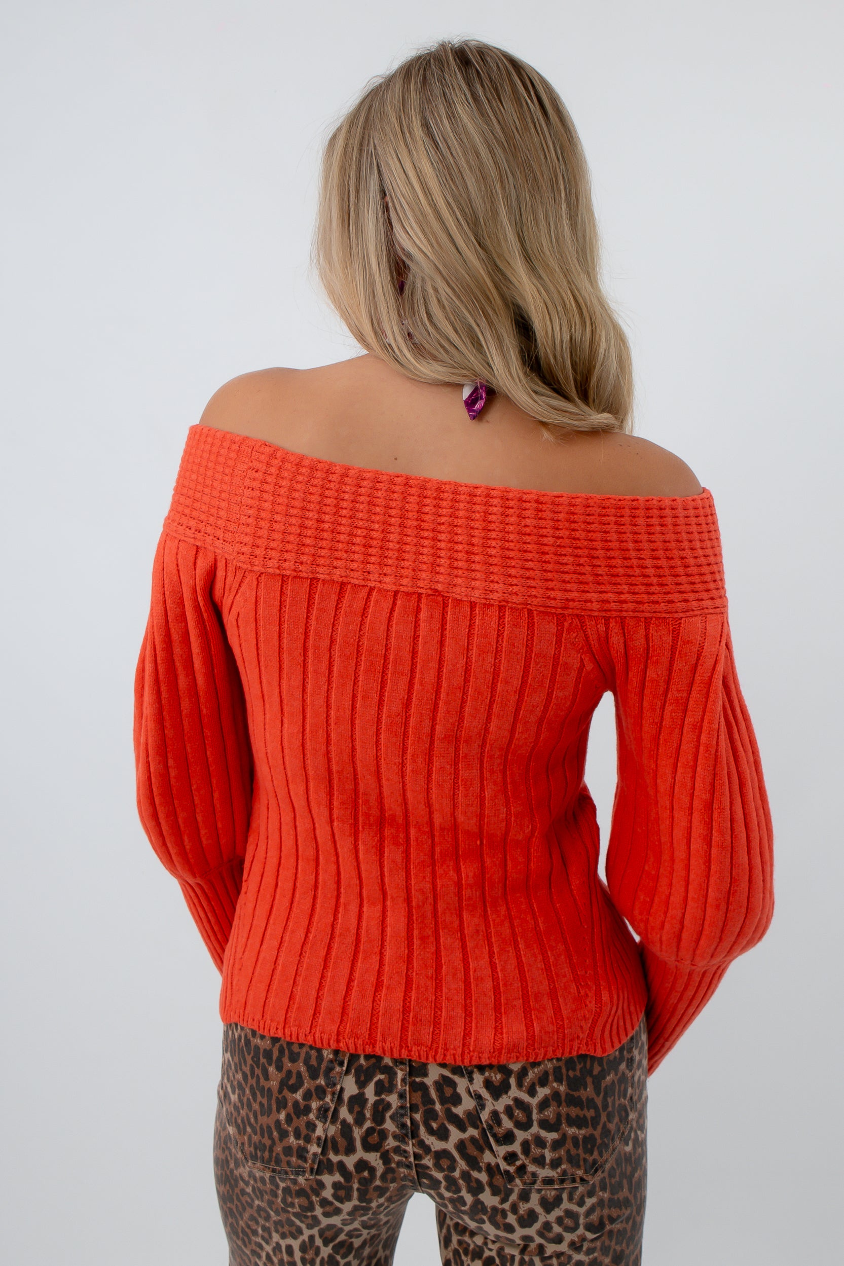 Off the shoulder fall fashion tops, clemson game day top, auburn game day top, clemson sweater
