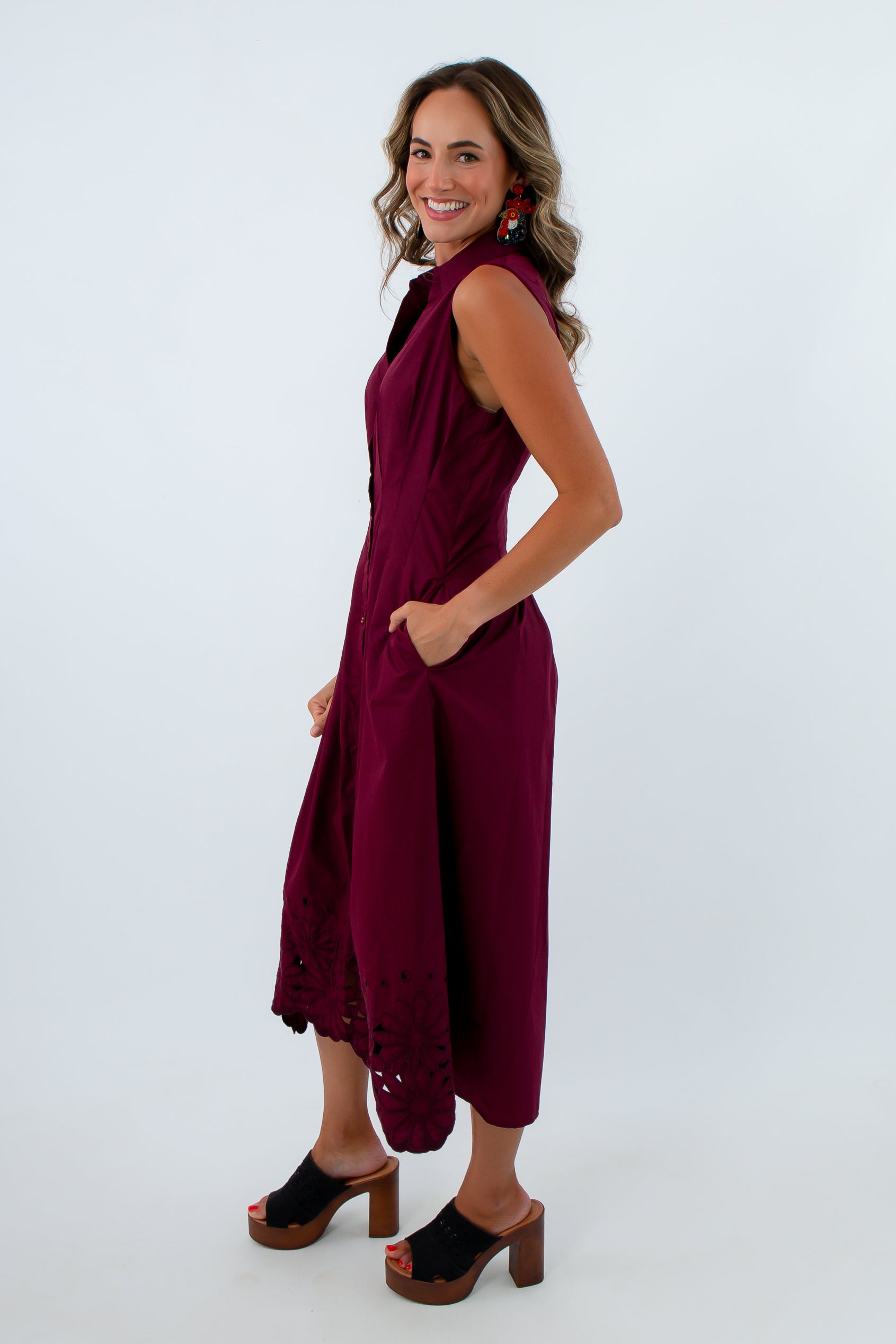 Wine pleated midi dress with collar, burgundy midi dress with a collar, sleeveless midi dress with collar, maroon midi dress