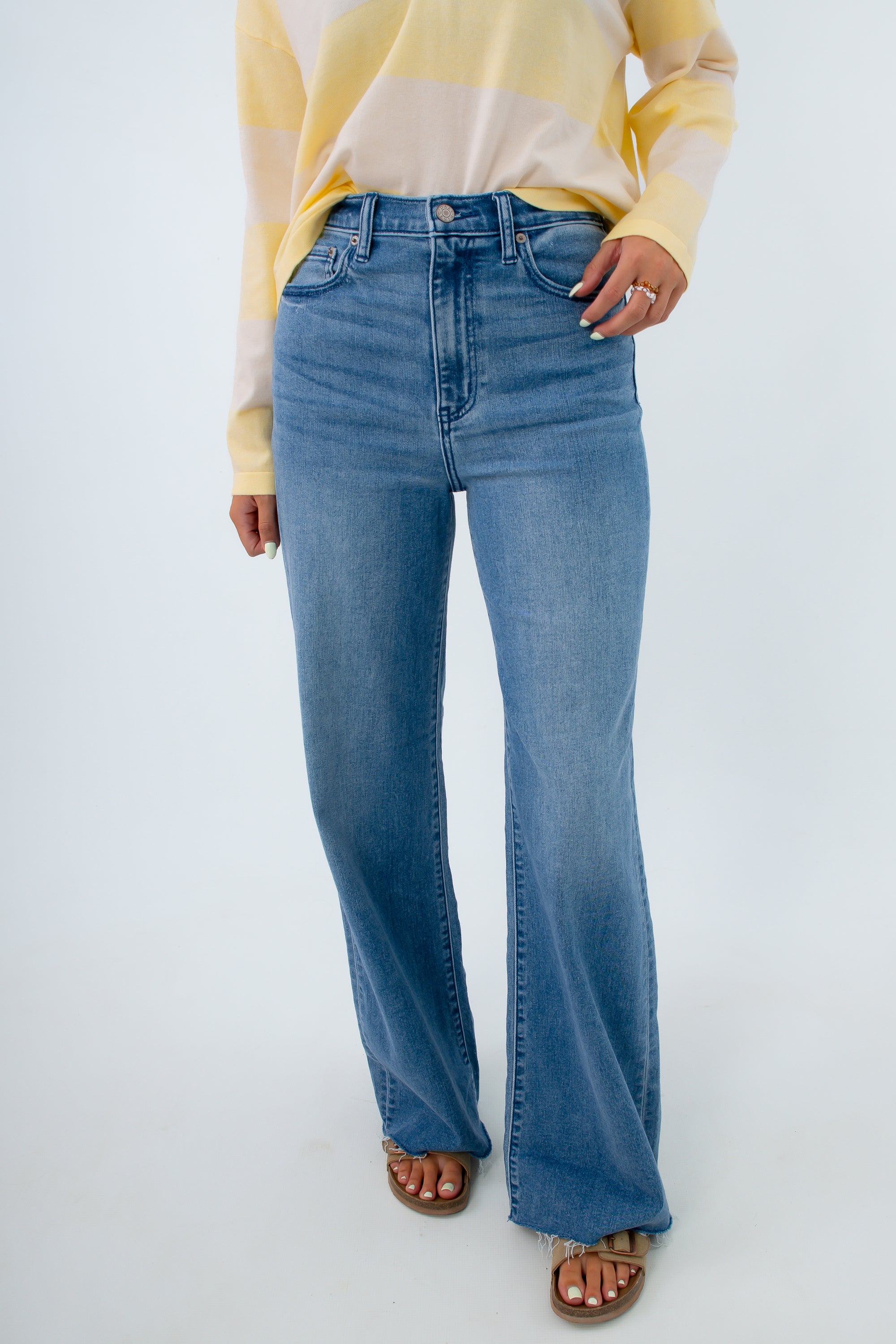 High rise raw hem jeans for fall, women's high rise jeans, women's wide leg jeans
