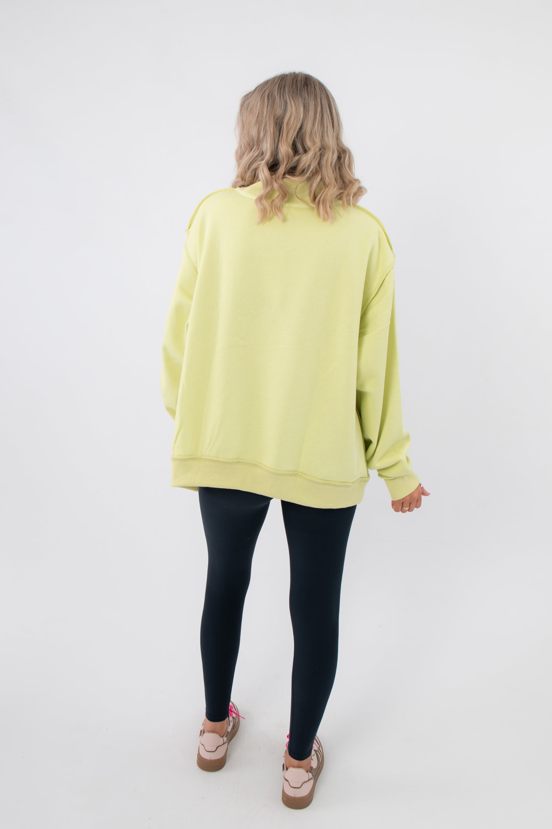 ずとまよ Zutomud Sweatshirt (yellowgreen)M-L Zutomud Sweatshirt (Yellow Green) - ZUTOMAYO MART