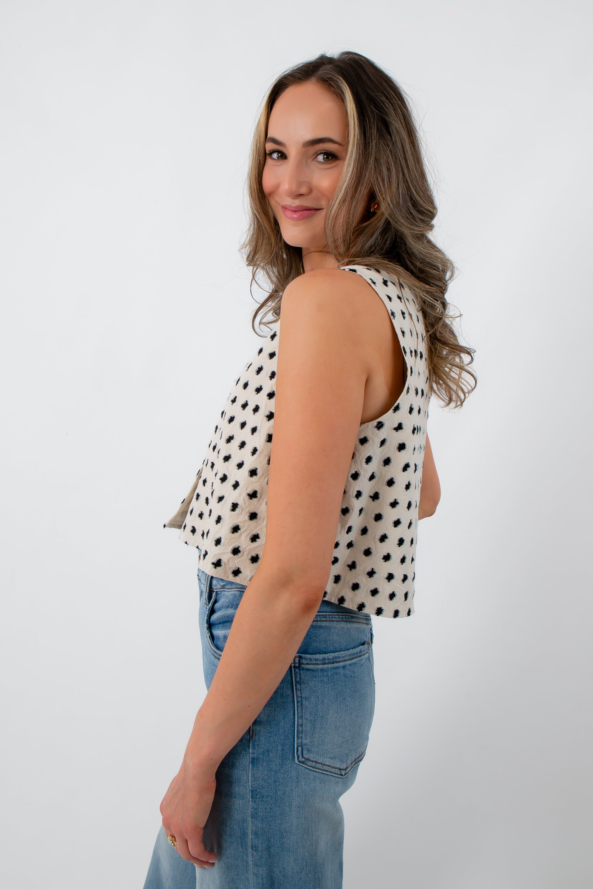 FRNCH Crème Nautilus Vest, sleeveless cream knit top with black polka dots, casual women's tank top
