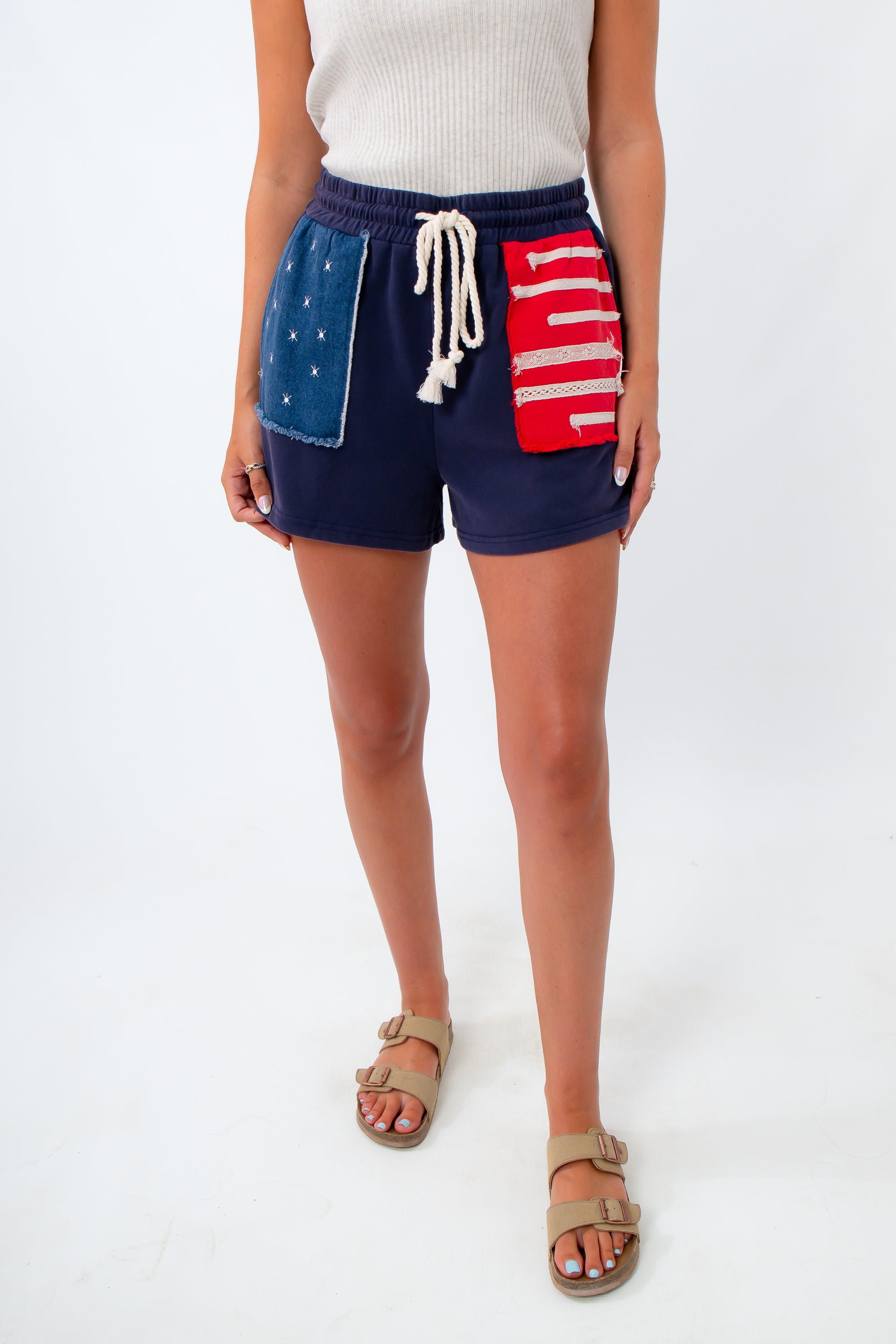 american flag knit short with rope and lace  details