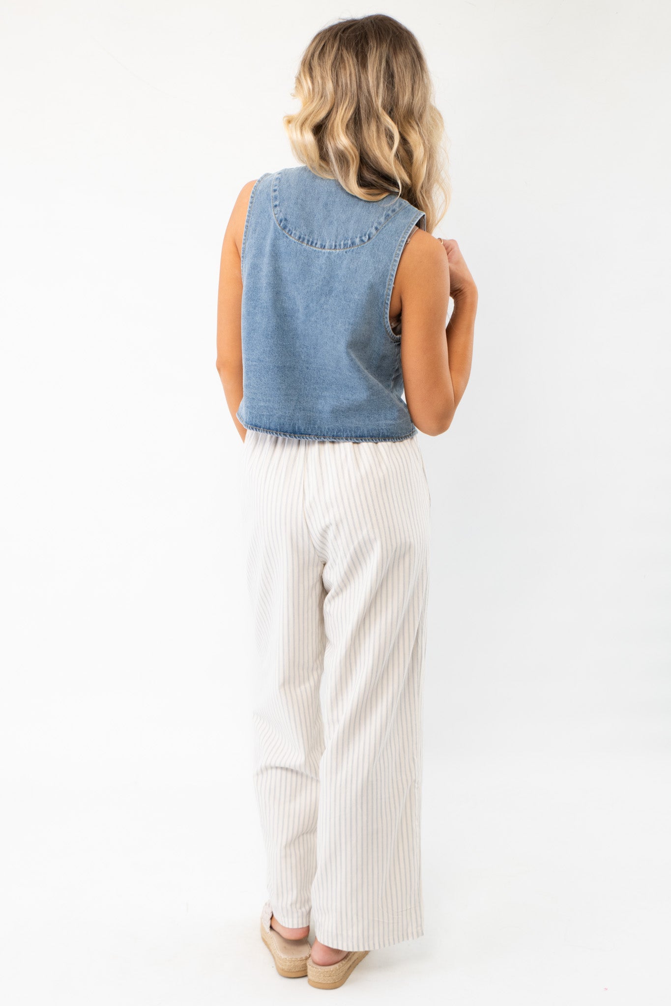 Back view of Sullivan Striped Boxer Linen Pants, highlighting the comfortable elastic waistband and flowy silhouette for effortless summer fashion.