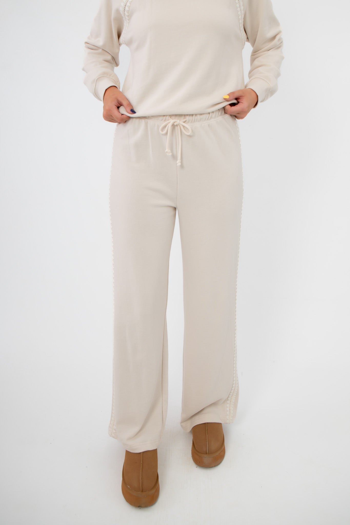 Z Supply Crystal Take All Sweatpant in cream with drawstring waist and relaxed wide-leg fit, ideal for cozy women’s casual wear.